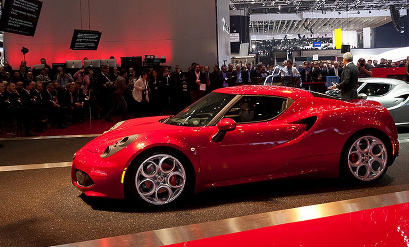 /assets/contentimages/Alfa_Romeo_4C.jpg