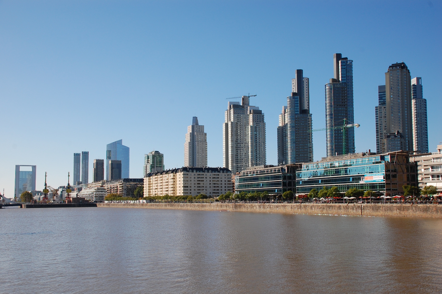 https://www.yizuo-media.com/photos/cpg/albums/userpics/10002/Buenos_Aires_Central_Business_District.jpg