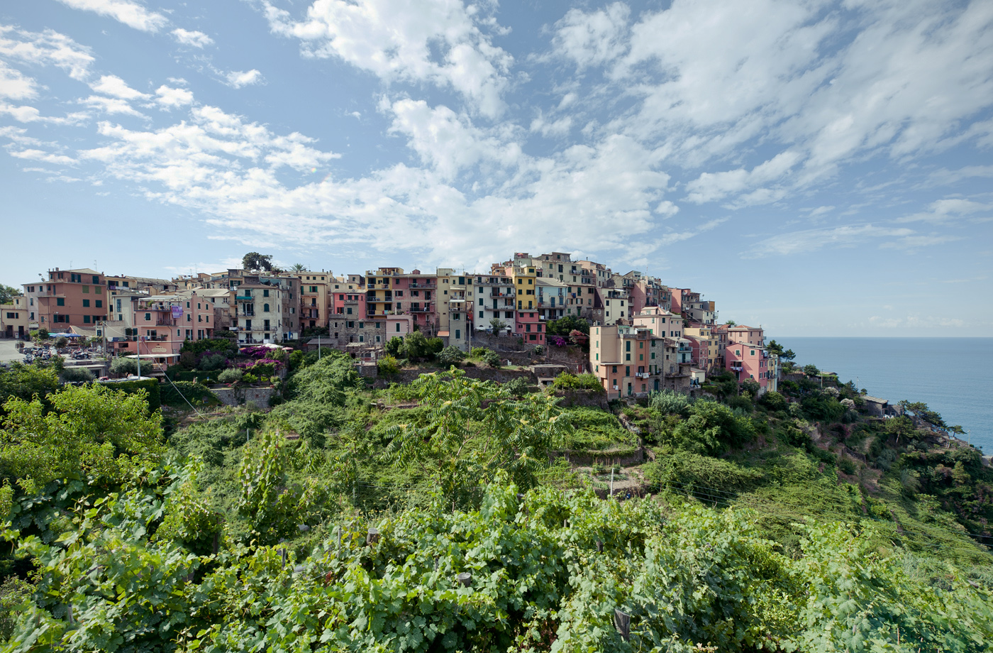 https://www.yizuo-media.com/albums/albums/userpics/10003/Corniglia.jpg