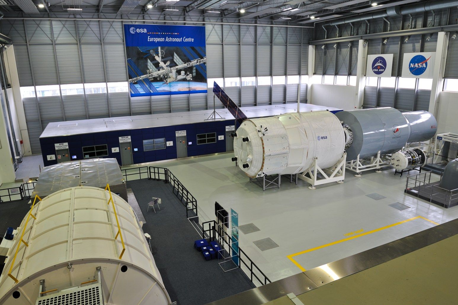 /assets/contentimages/European_Astronaut_Centre2C_EAC.jpg