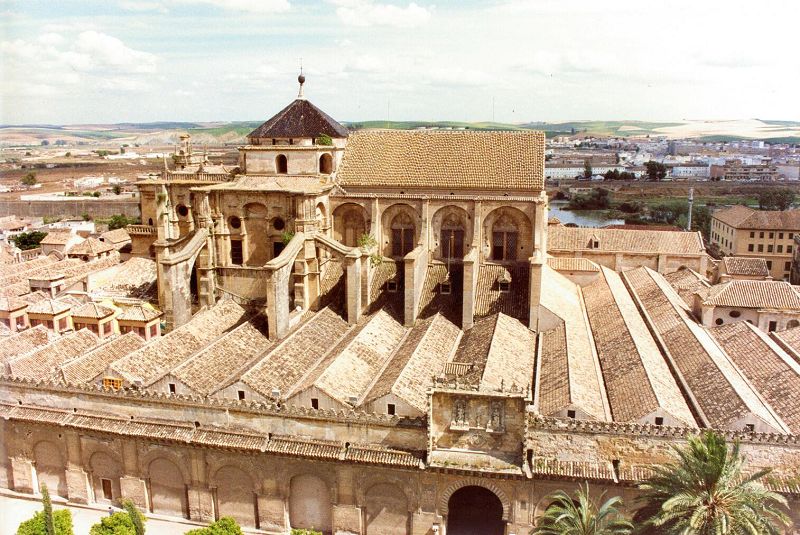 https://www.yizuo-media.com/albums/albums/userpics/10003/La_Mezquita_de_Cordoba~0.jpg