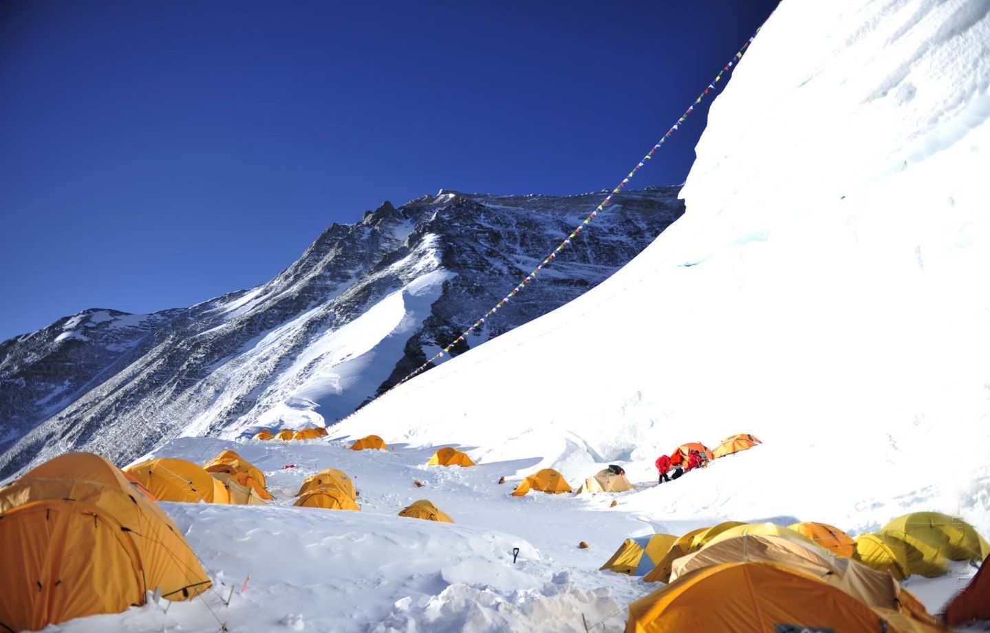 /assets/contentimages/Mount_Everest%7E4.jpg