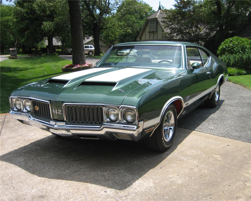 http://www.net4info.eu/albums/albums/userpics/10003/Oldsmobile_Cutlass_442-W-30.jpg