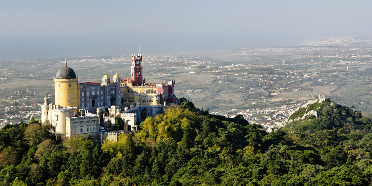 https://www.yizuo-media.com/cpg/albums/userpics/Palacio_Nacional_da_Pena.jpg