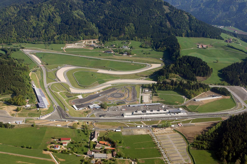 http://www.net4info.de/photos/cpg/albums/userpics/10002/Red_Bull_Ring.jpg