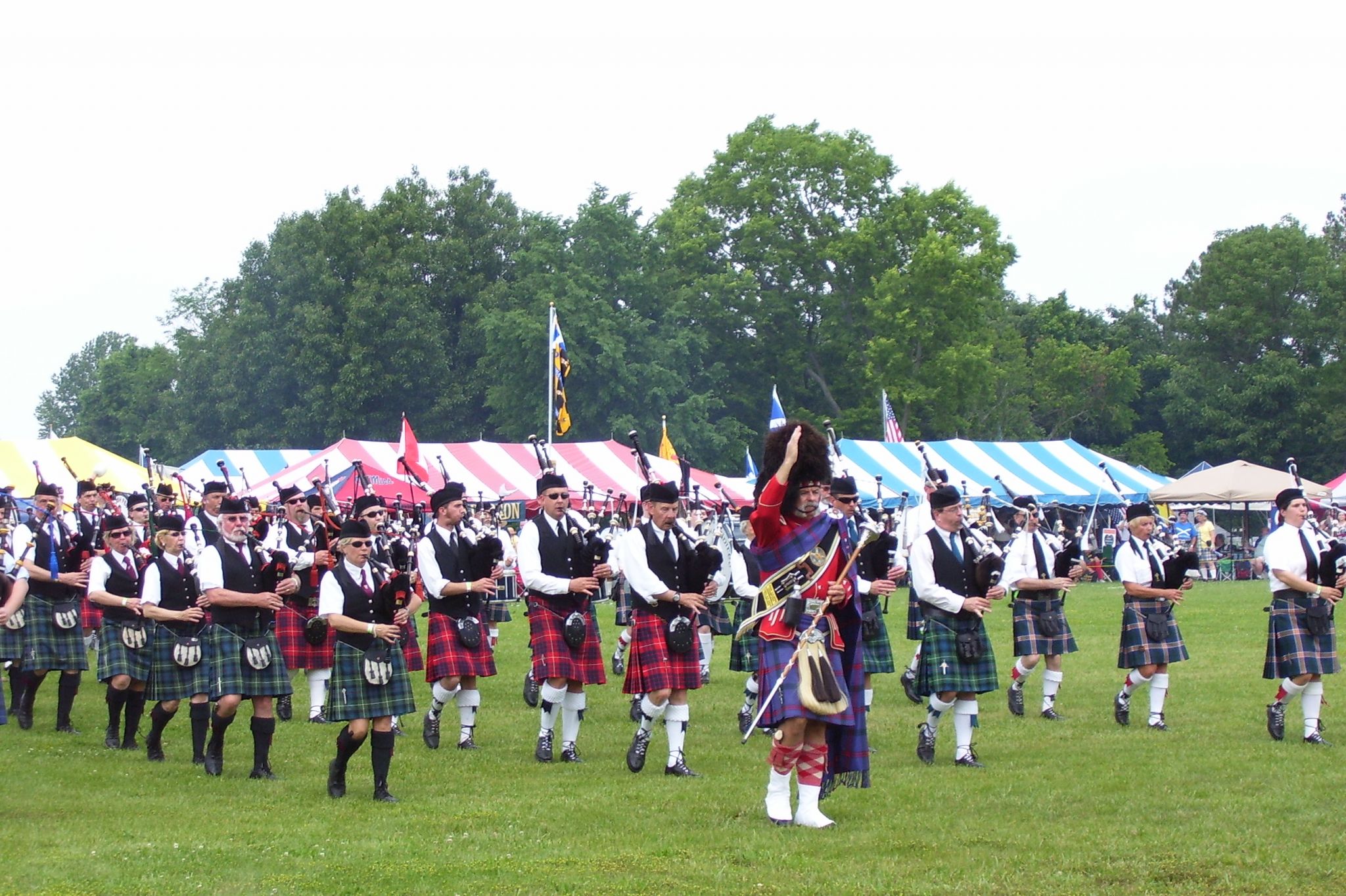 https://www.yizuo-media.com/photos/cpg/albums/userpics/10002/Scottish_Highland_Games~0.jpg