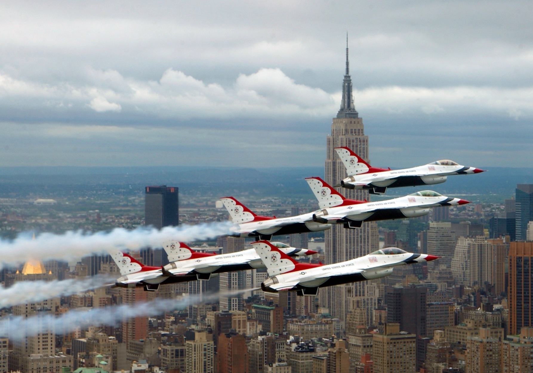 /assets/contentimages/Thunderbirds_Demonstration_Team~0.jpg