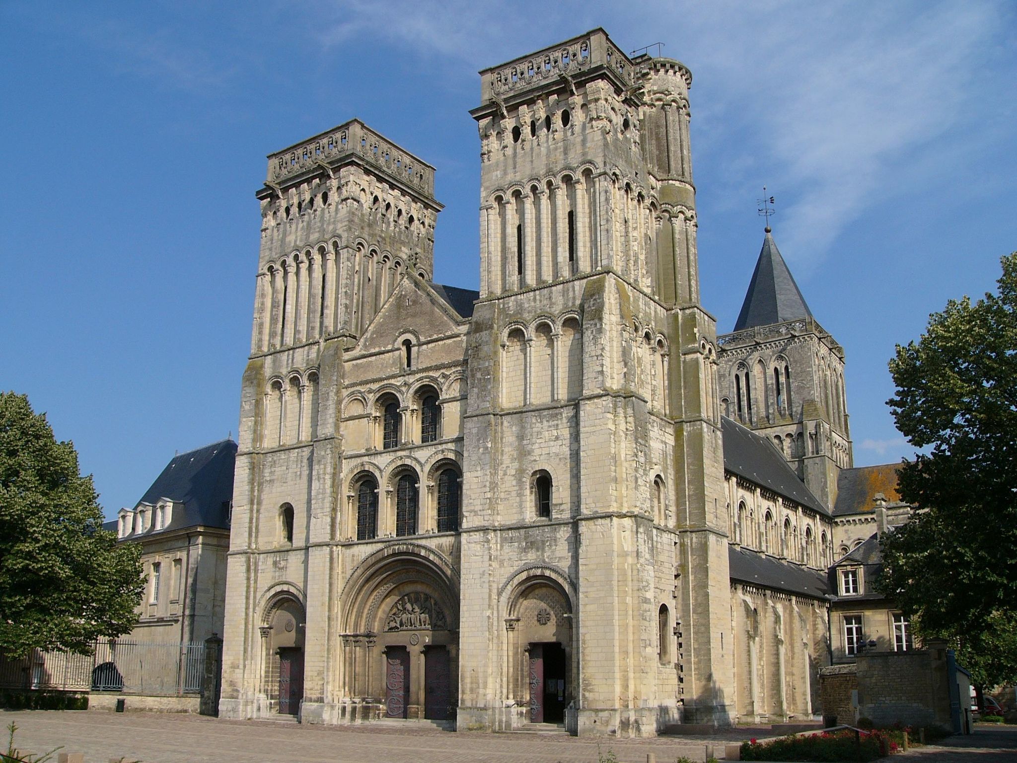 /assets/contentimages/abbaye_aux_dames_saintes_caen.jpg