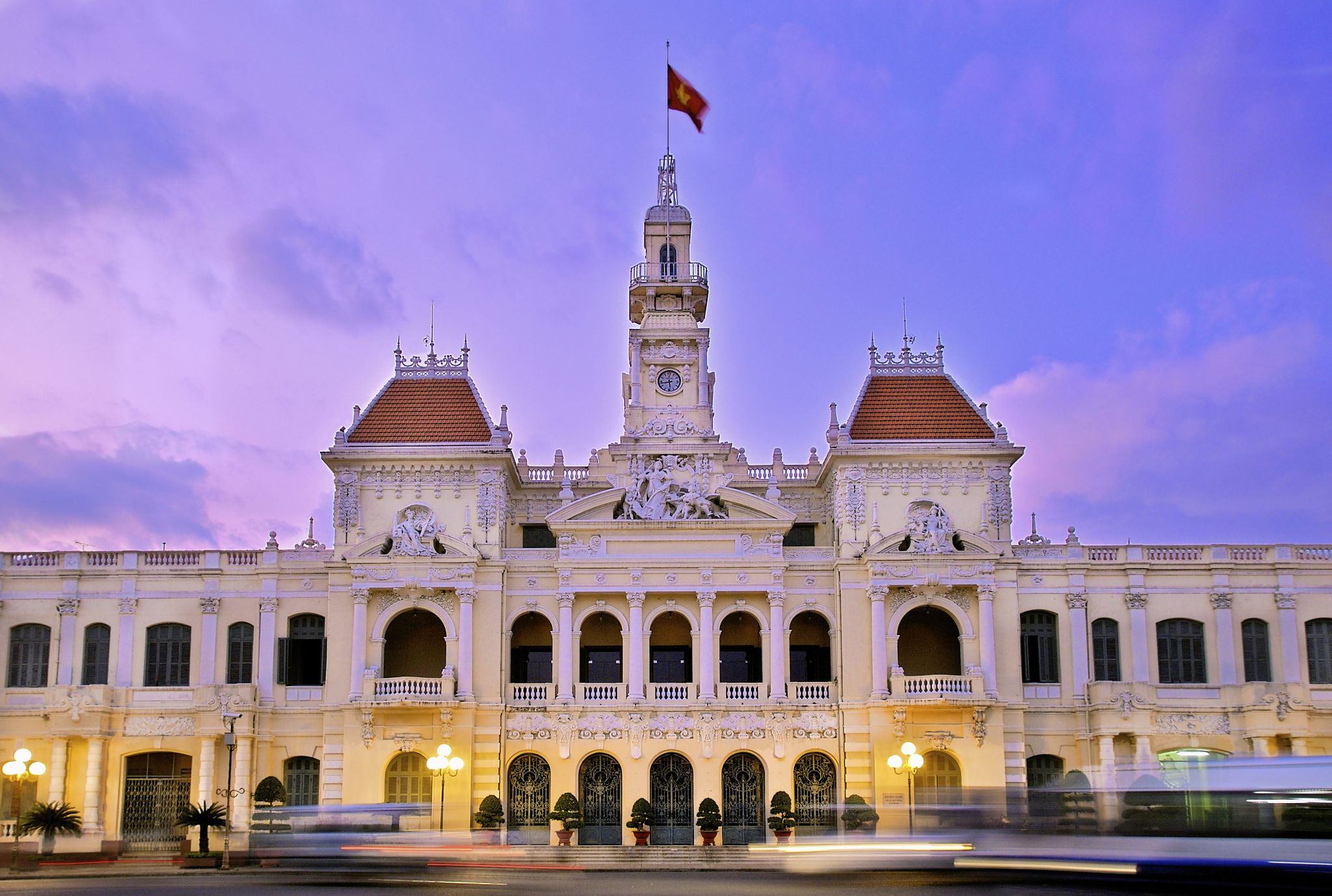 https://www.yizuo-media.com/photos/cpg/albums/userpics/10002/altes_Rathaus_saigon.jpg