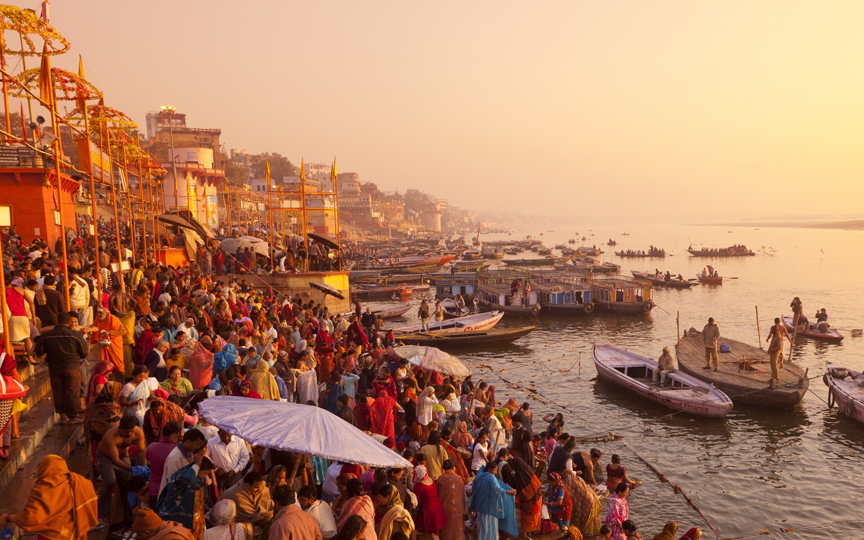 http://www.net4info.de/albums/albums/userpics/10003/ganga_river.jpg