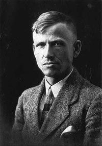 http://www.net4info.de/photos/cpg/albums/userpics/10002/otto_dix.jpg