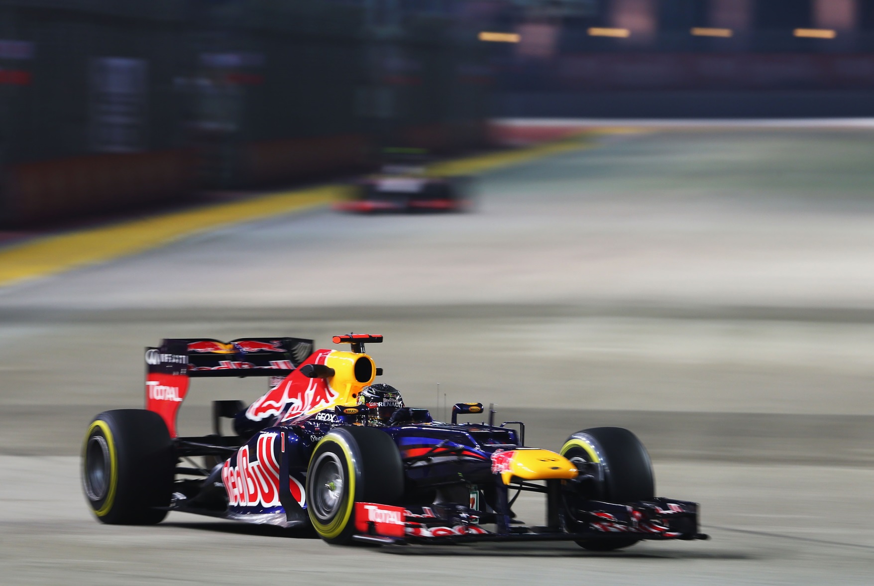 https://www.yizuo-media.com/albums/albums/userpics/10003/sebastian_vettel.jpg