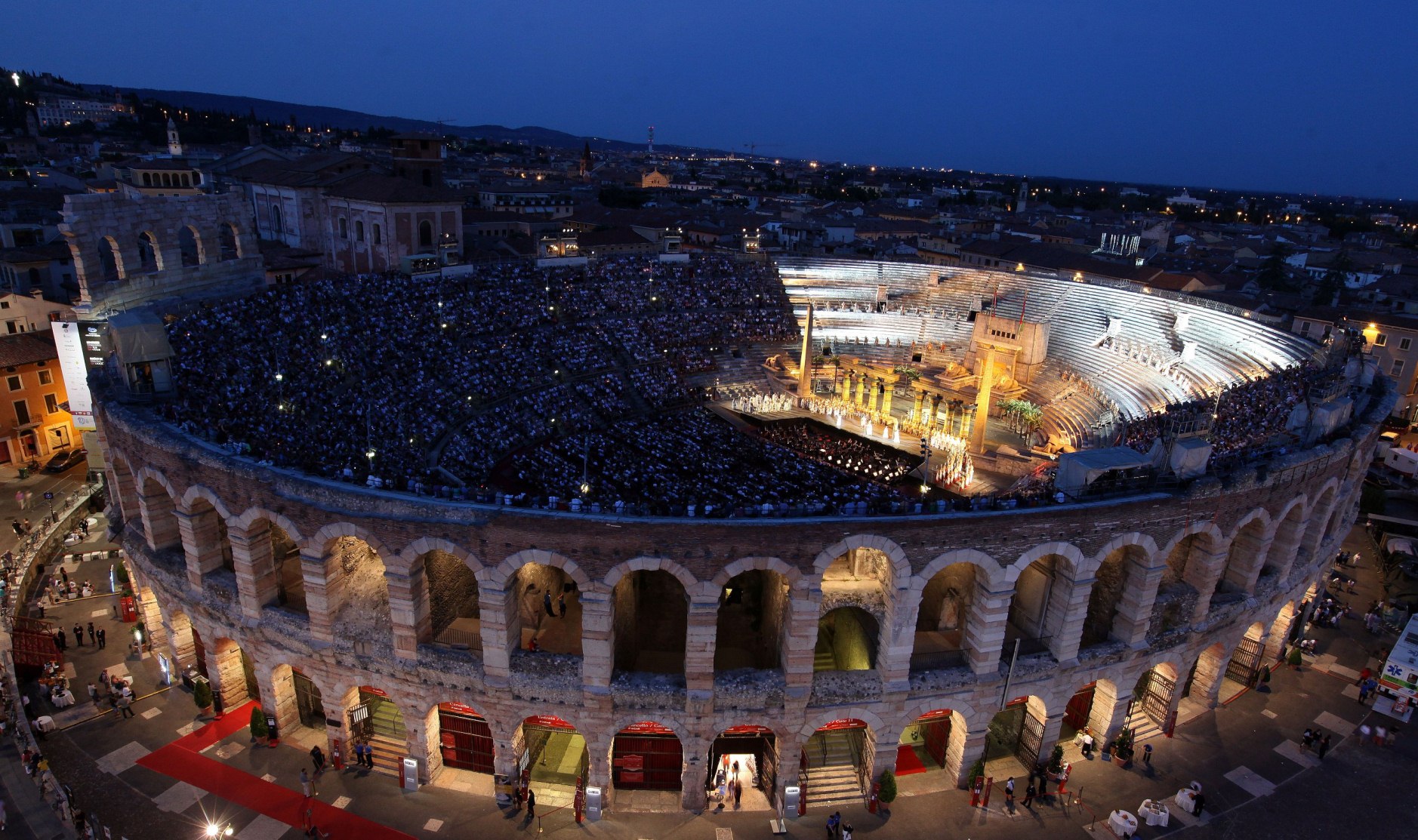 /assets/contentimages/verona_opera_festival.jpg